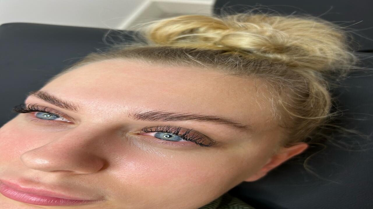 Lash At Eight