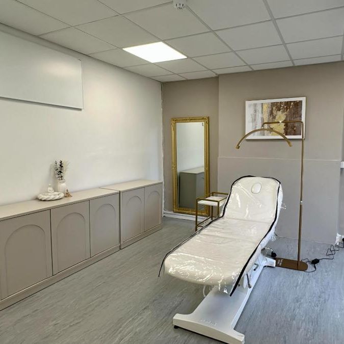 Room 1 at Luxe beaute, Museum Place, Cardiff - photo 2